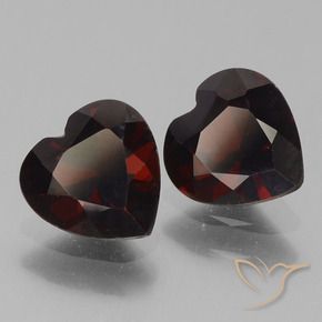Gemme di Granato Piropo Rosso scuro naturale da 1.63 ct, Cuore, VVS-VS