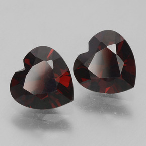 Granato piropo naturale rosso da 1,74 ct, a forma di cuore, VVS-VS