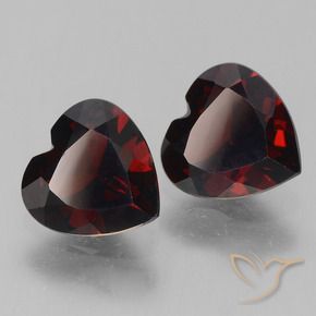 Gemme di Granato Piropo Rosso nerastro naturale da 1.69 ct, Cuore, VVS-VS
