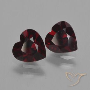 Gemme di Granato Piropo Rosso scuro naturale da 1.75 ct, Cuore, VVS-VS