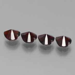 Granato piropo naturale rosso da 3,86 ct, a forma di cuore, VVS-VS