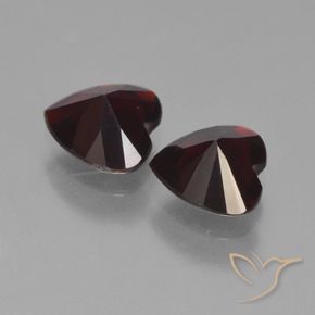 Gemme di Granato Piropo Rosso scuro naturale da 1.67 ct, Cuore, VVS-VS