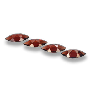 Granato piropo naturale rosso da 6,89 ct, marchesa, VVS