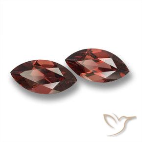Gemme di Granato Piropo Rosso medio-scuro naturale da 3.99 ct, Taglio marquise, VVS-VS