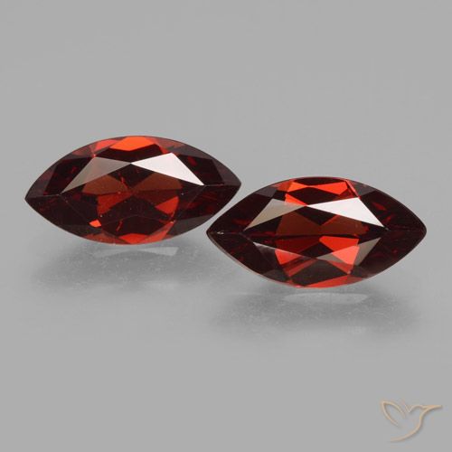 Gemme di Granato Piropo Rosso scuro naturale da 3.68 ct, Taglio marquise, VVS-VS