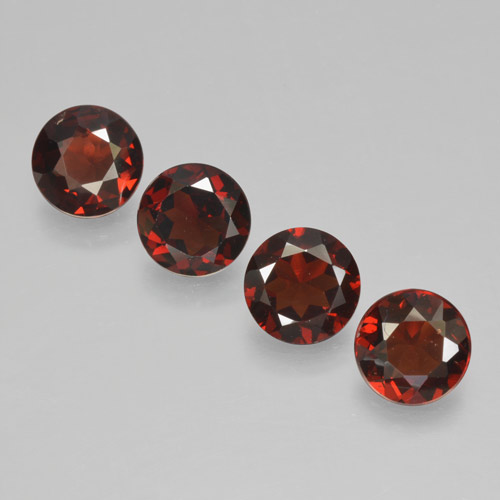 Gemme di Granato Piropo Rosso Sangue Profondo naturale da 3.71 ct, Taglio rotondo, VVS-VS
