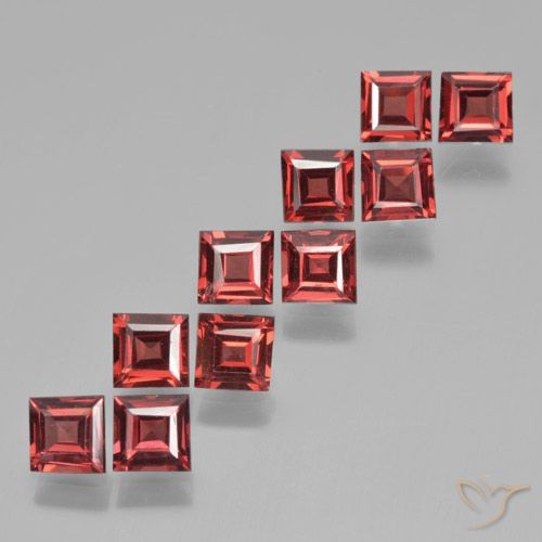3.89ctw Naturale Rosso scuro Granato Piropo, Quadrato, VS
