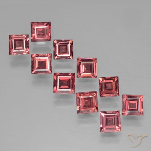 3.82ctw Naturale Rosso medio Granato Piropo, Quadrato, VS