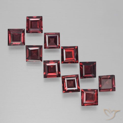 3.80ctw Naturale Rosso Sangue Profondo Granato Piropo, Quadrato, VS