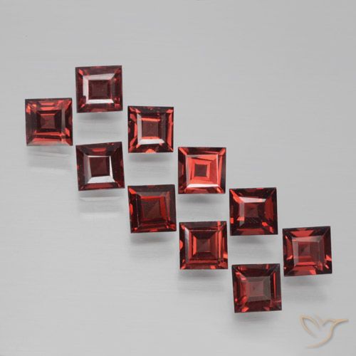 3.98ctw Naturale Rosso scuro Granato Piropo, Quadrato, VS