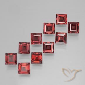 Gemme di Granato Piropo Rosso Cremisi Profondo naturale da 4.06 ct, Quadrato, VS