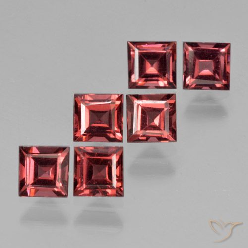 2.96ctw Naturale Rosso scuro Granato Piropo, Quadrato, VS