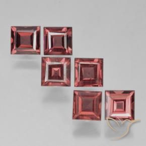 Gemme di Granato Piropo Tono rosso scarlatto naturale da 2.75 ct, Quadrato, VS