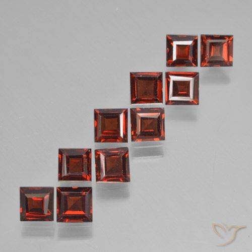4.23ctw Naturale Rosso medio Granato Piropo, Quadrato, VS