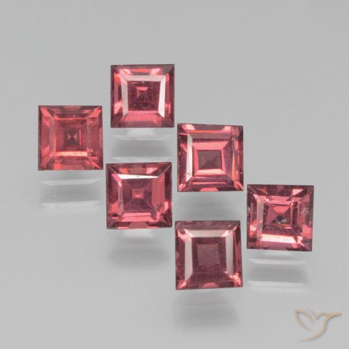 2.65ctw Naturale Rosso scarlatto Granato Piropo, Quadrato, VS