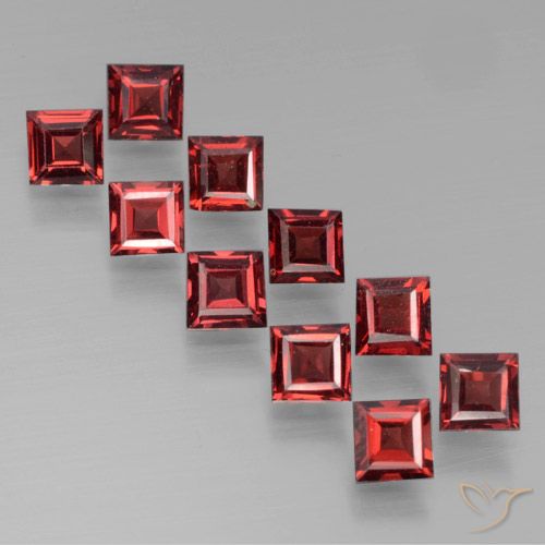 3.92ctw Naturale Rosso scuro Granato Piropo, Quadrato, VS