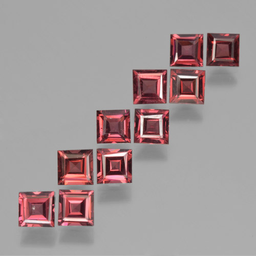 Granato piropo naturale rosso da 4,19 ct, quadrato, VS
