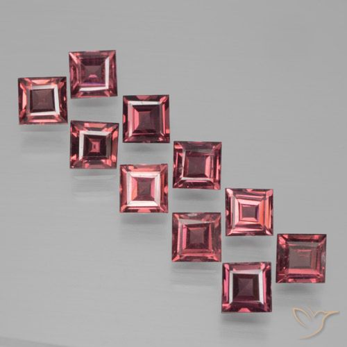 Granato piropo naturale rosso da 4,13 ct, quadrato, VS