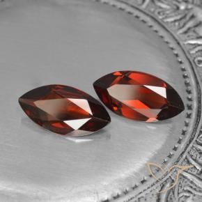 Gemme di Granato Piropo Rosso Sangue Profondo naturale da 3.56 ct, Taglio marquise, VVS-VS