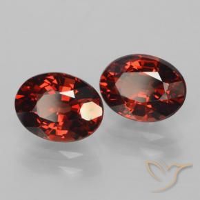 Gemme di Granato Piropo Rosso Sangue Profondo naturale da 3.46 ct, Ovale, VVS-VS