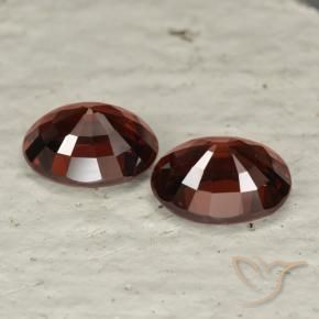 Gemme di Granato Piropo Rosso Sangue Profondo naturale da 3.39 ct, Ovale, VVS-VS