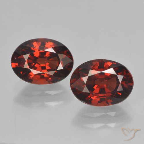 Granato piropo naturale rosso da 3,09 ct, taglio ovale, VVS-VS