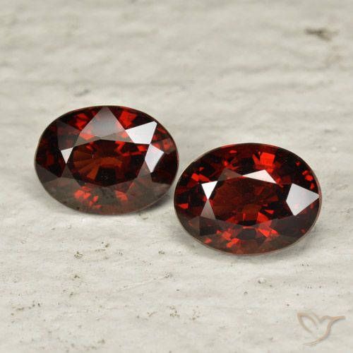 3.36ctw Naturale Rosso scuro Granato Piropo, Ovale, VVS-VS