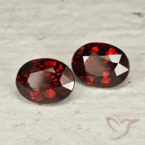 Gemme di Granato Piropo Rosso scuro naturale da 3.36 ct, Ovale, VVS-VS