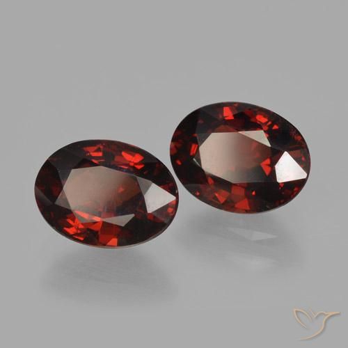 Gemme di Granato Piropo Rosso scuro naturale da 3.38 ct, Ovale, VVS-VS