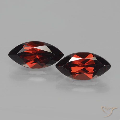 4.55ctw Naturale Rosso Sangue Profondo Granato Piropo, Taglio marquise, VVS-VS