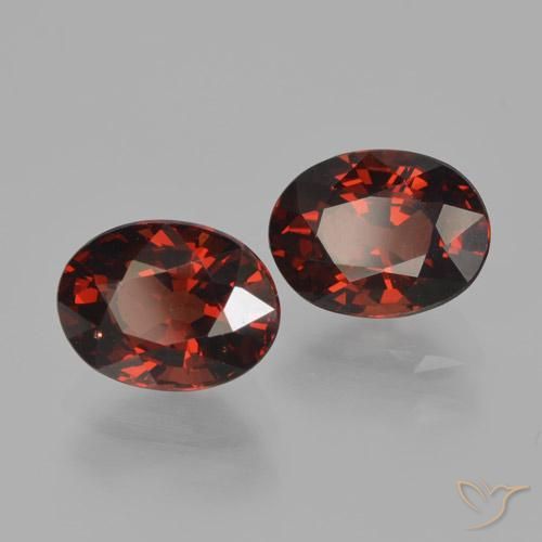 Gemme di Granato Piropo Rosso scuro naturale da 3.55 ct, Ovale, VVS-VS