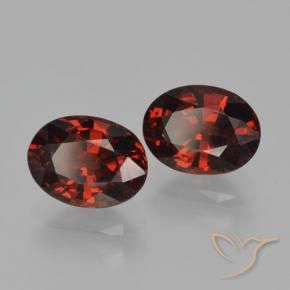 Gemme di Granato Piropo Rosso scuro naturale da 3.43 ct, Ovale, VS