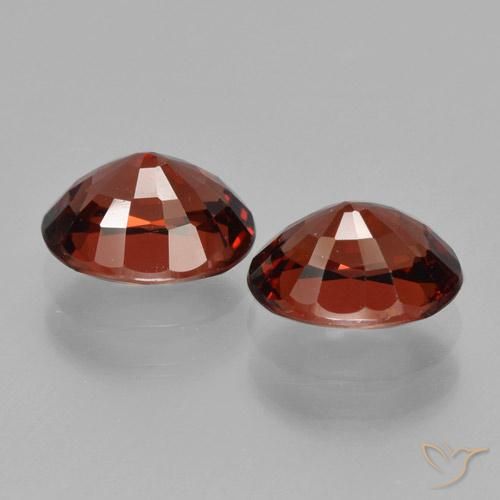 Gemme di Granato Piropo Rosso scuro naturale da 3.29 ct, Ovale, VVS-VS