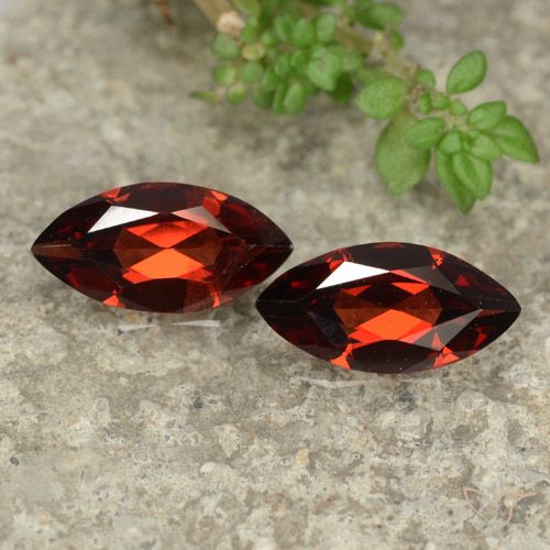 2.22ctw Naturale Rosso scuro Granato Piropo, Taglio marquise, VVS-VS, Photo A