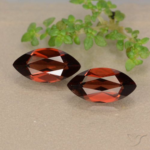 2.71ctw Naturale Rosso scuro Granato Piropo, Taglio marquise, VVS-VS