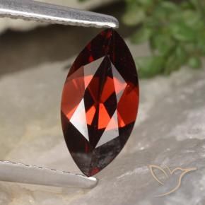 Granato Piropo Rosso medio naturale da 1.28 ct, Taglio marquise, VVS-VS