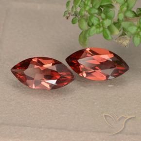 Gemme di Granato Piropo Rosso scarlatto naturale da 2.05 ct, Taglio marquise, VVS-VS