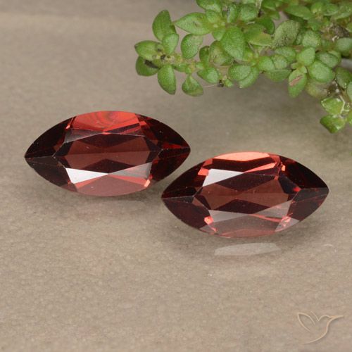 2.69ctw Naturale Rosso scuro Granato Piropo, Taglio marquise, VVS-VS