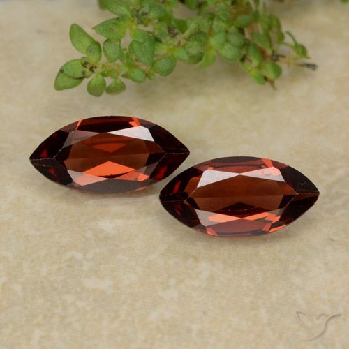 2.05ctw Naturale Sangria rossa Granato Piropo, Taglio marquise, VVS-VS