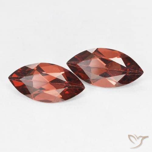 Gemme di Granato Piropo Medium Dark-Red naturale da 2.27 ct, Taglio marquise, VVS-VS
