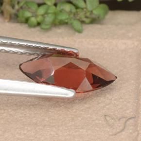 Granato Piropo Sangria rossa naturale da 1.10 ct, Taglio marquise, VVS-VS