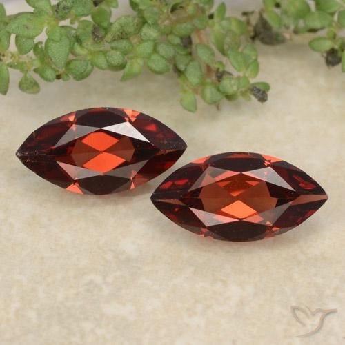 2.21ctw Naturale Rosso intenso Granato Piropo, Taglio marquise, VVS-VS
