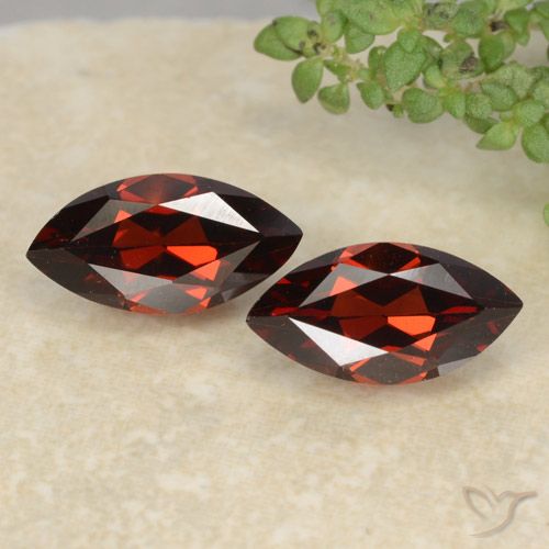 2.65ctw Naturale Rosso intenso Granato Piropo, Taglio marquise, VVS-VS