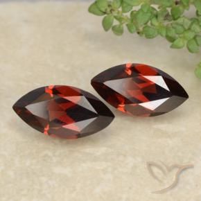 Gemme di Granato Piropo Rosso intenso naturale da 2.65 ct, Taglio marquise, VVS-VS