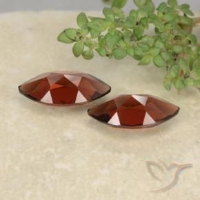 Gemme di Granato Piropo Rosso scuro naturale da 2.56 ct, Taglio marquise, VVS-VS