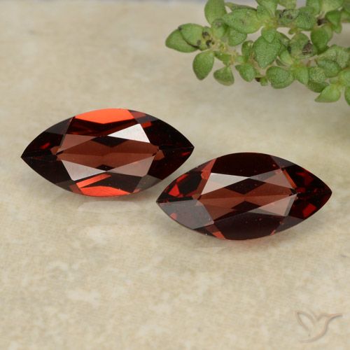 2.16ctw Naturale Rosso intenso Granato Piropo, Taglio marquise, VVS-VS