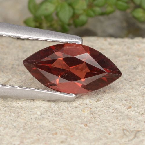 1.16ct Naturale Rosso intenso Granato Piropo, Taglio marquise, VVS-VS