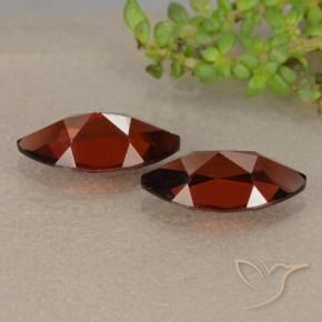 Gemme di Granato Piropo Rosso scuro naturale da 2.60 ct, Taglio marquise, VVS-VS