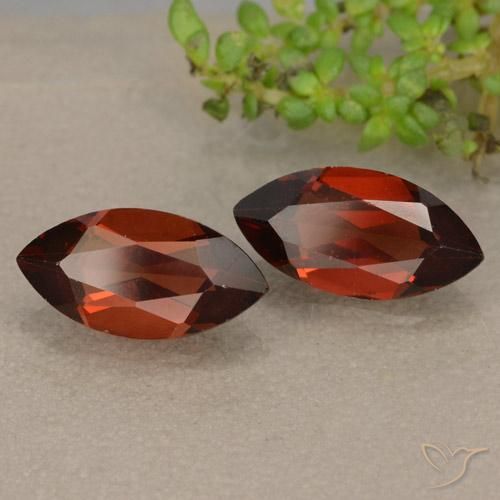 Gemme di Granato Piropo Rosso Sangue Profondo naturale da 2.58 ct, Taglio marquise, VVS-VS
