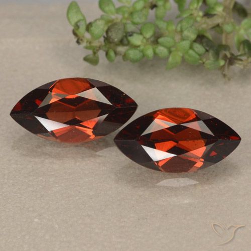 2.57ctw Naturale Rosso scuro Granato Piropo, Taglio marquise, VVS-VS